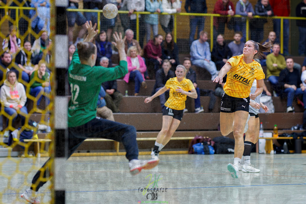Frauen Oberliga Mitte (HHV); HSG Eibelshausen/Ewersbach - HSG Linden | Frauen Oberliga Mitte (HHV); HSG Eibelshausen/Ewersbach - HSG Linden am 15.11.2025 in Eibelshausen (Holderberghalle)Photo © 2025 - Jörg Heinrich - Realisiert mit Pictrs.com