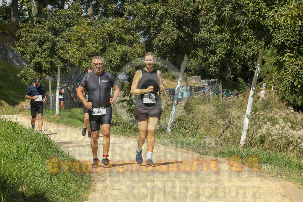 250824_1239_EX1_0103 | Sportfotografie im Rhein-Sieg Kreis, Köln, Bonn, NRW, Rheinland Pfalz, Hessen, etc. Unser Tätigkeitsfeld umfasst den Laufsport vom Volkslauf über den Marathon, Duathlon, Triathon bis zum Ultralauf wie Kölnpfad Ultra oder Schindertrail.