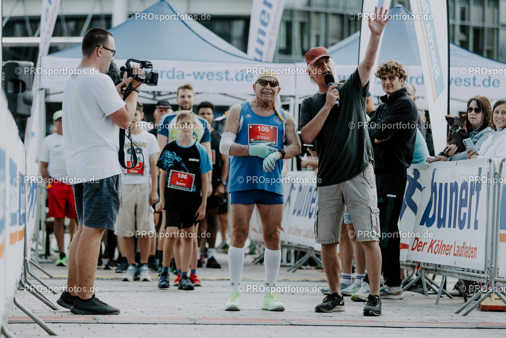 240825_Treppenlauf-120 | Professionelle Fotos Ihrer Laufsportveranstaltung.