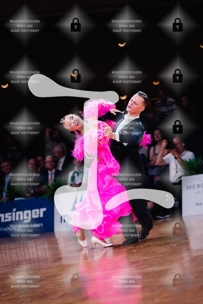 GOC 2025 - WDSF PD Super Grand Prix Standard 3rd (11) Edgaras Baltaragis _ Indre Baltarage (Lithuania)-2025-08-21-1917 | Webshop for digital downloads and prints of dance sport, event & show photographer Julian Link - Realisiert mit Pictrs.com