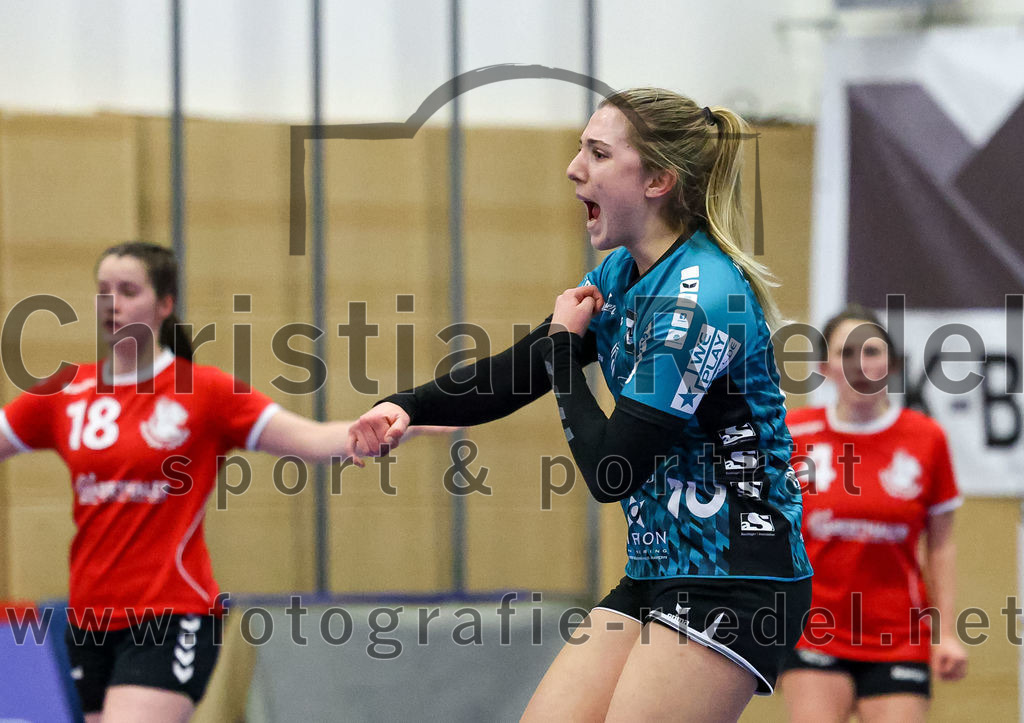 2022-11-27_112_SV_Anzing_gegen_HT_Muenchen_II | Anzing, Deutschland, 27.11.2022:
Handball, Bezirksliga 2022 / 2023, 7. Spieltag, SV Anzing gegen HT München II, Endergebnis: 28:32

Helenea Klingshirn (HT München, #10)

Foto: Christian Riedel / fotografie-riedel.net