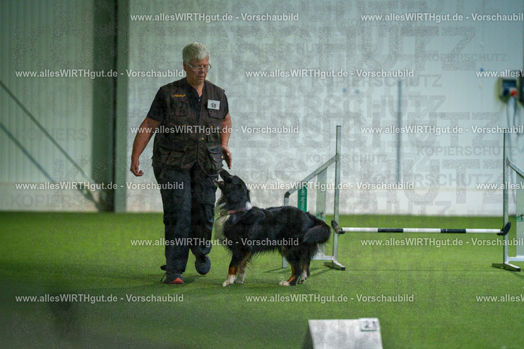 7R507121 | Professionelle Tierfotografie in Mönchengladbach von Daniel Wirth (allesWIRTHgut). Liebevolle & natürliche Bilder von Hunden & Katzen für unvergessliche Erinnerungen.