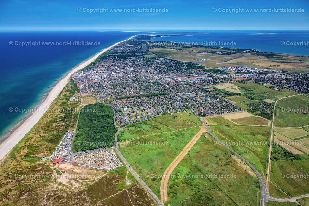 Sylt_Westerland_ELS_4962210625 | SYLT 21.06.2025 Wohnwagen und Zelte- Campingplatz - und Zeltplatz in Westerland auf Sylt im Bundesland Schleswig-Holstein, Deutschland. Weiterführende Informationen bei: Campingplatz Westerland. // Camping with caravans and tents in Westerland at Sylt in the state Schleswig-Holstein, Germany. Further information at: Campingplatz Westerland. Foto: Martin Elsen