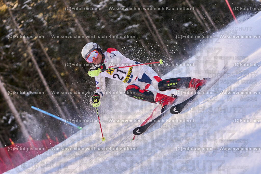 ALP6353_MASTERS-OeM-SL_Glungezer_Mack Valentin | Alpine Österreichische Mastersmeisterschaften auf dem Glungezer. Tiroler Skiverband, SC Volders, SLALOM - 2. Durchgang, So 2. März 2025.
