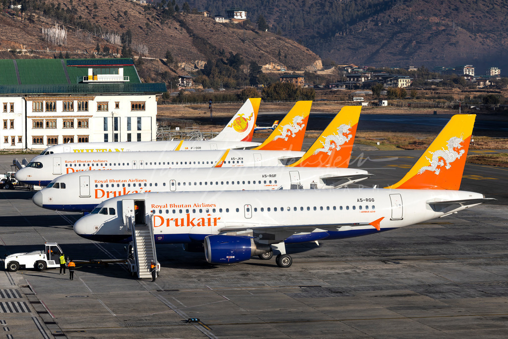 20241202-822A9329 | Buy high-quality aviation and travel photography prints by professional photographer Timo Breidenstein. Authentic images, professionally printed, worldwide shipping. - Realisiert mit Pictrs.com