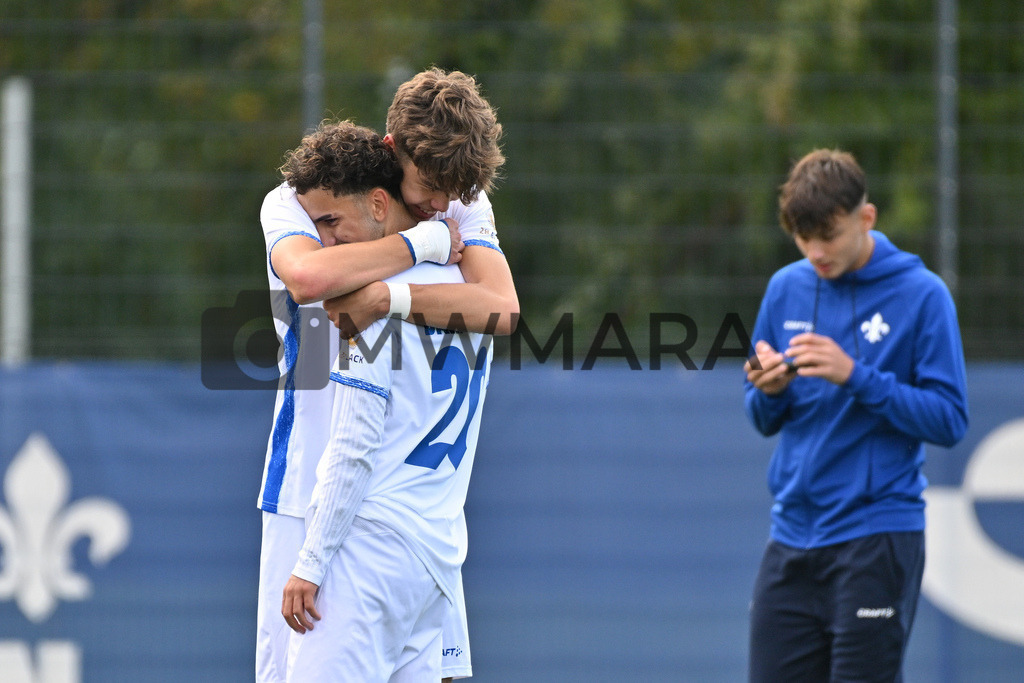 MW9_6147 | MWMARA - Realisiert mit Pictrs.com