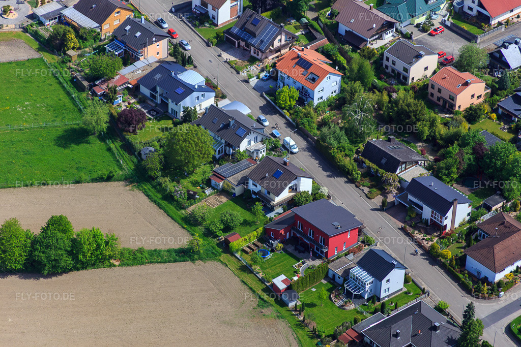 Luftbild: Konrad-Adenauer-Ring in Hagenbach im Bundesland Rheinland-Pfalz in Deutschland. Foto: IMG_078517.jpg vom 08.05.2015 durch Werner Riehm/FLY-FOTO.de