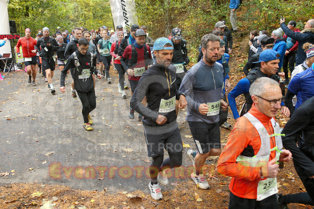 251026_1002_EX1_9631 | Sportfotografie im Rhein-Sieg Kreis, Köln, Bonn, NRW, Rheinland Pfalz, Hessen, etc. Unser Tätigkeitsfeld umfasst den Laufsport vom Volkslauf über den Marathon, Duathlon, Triathon bis zum Ultralauf wie Kölnpfad Ultra oder Schindertrail.
