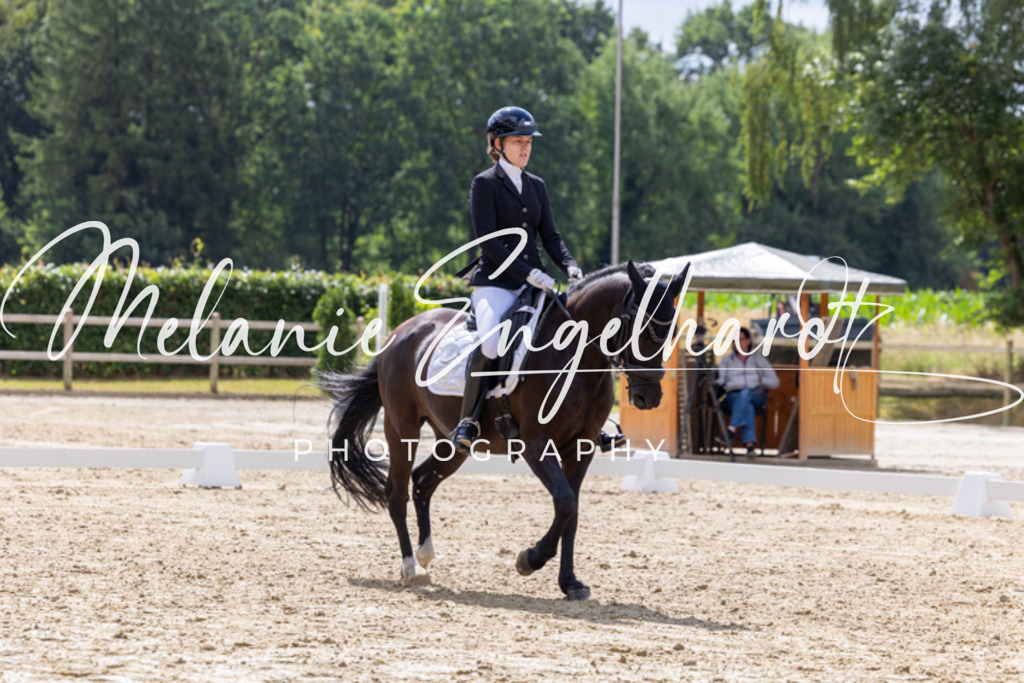 7I8A4215 | melanie-engelhardt-photography - Realisiert mit Pictrs.com