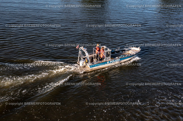 DJI_0287 | 30.09.2022 Drohnenaufnahmen Dt. Schifffahrtstag 2022 Bremen Wendebecken / Weser