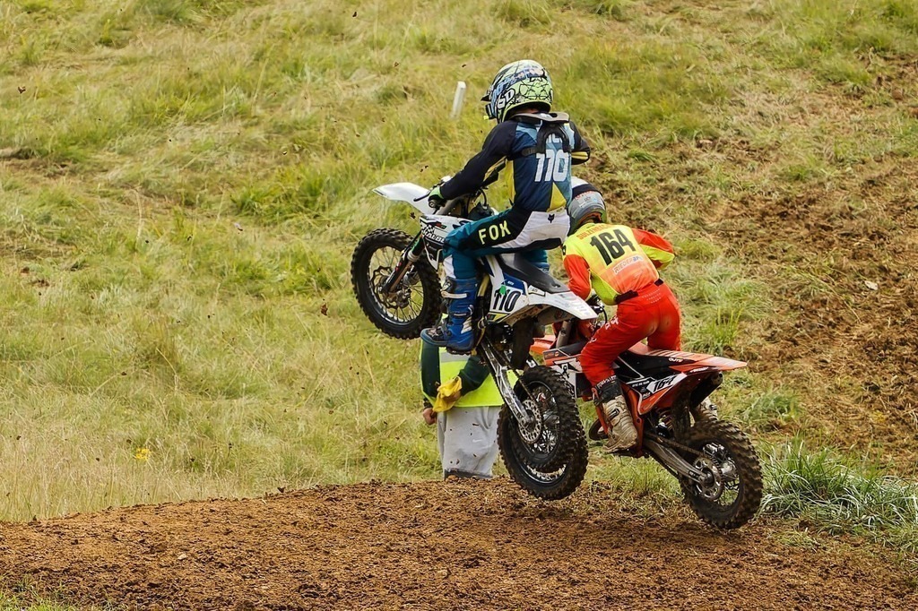 Motocross_Gerstetten_250802_3136 | Fotopresso – Sportfotografie in Heidenheim & Umgebung. Professionelle Sportfotografie für unvergessliche Momente. Dynamische Action-Shots, emotionale Szenen & hochwertige Bilder. - Realisiert mit Pictrs.com