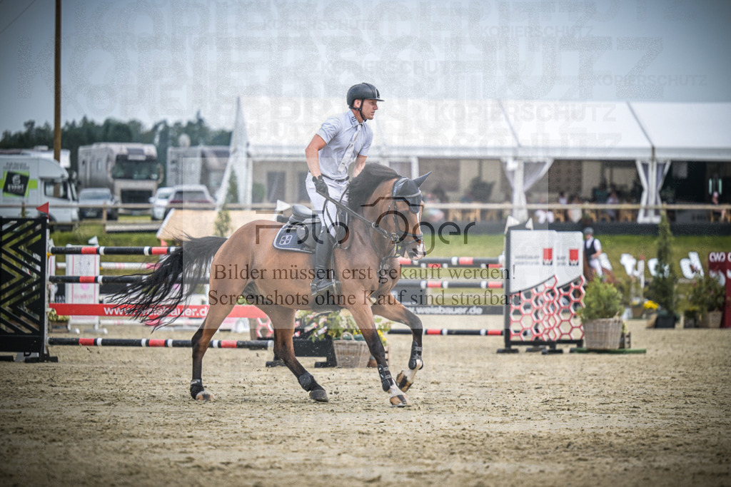 DOS_1394 | Entdecke hochwertige Reitturnierfotos von Foto Oger. Professionell, emotional und authentisch – jetzt Lieblingsmomente im Shop bestellen.Deutschlandweite Turnierfotografie. - Realisiert mit Pictrs.com