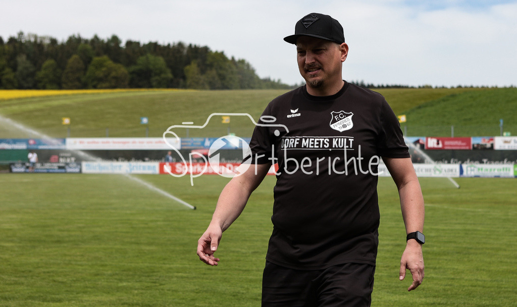 FC Pipinsried - SV Wacker Burghausen | FCP Praesident Benny Rauch vor der Partie gegen Burghausen