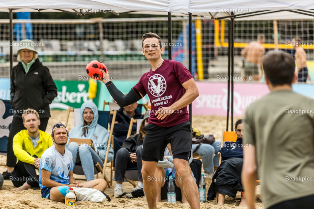 2025-200079781-Strandvölkerball-WM_1 |  23.08.2025; Berlin Foto: Gerold Rebsch - www.beachpics.de