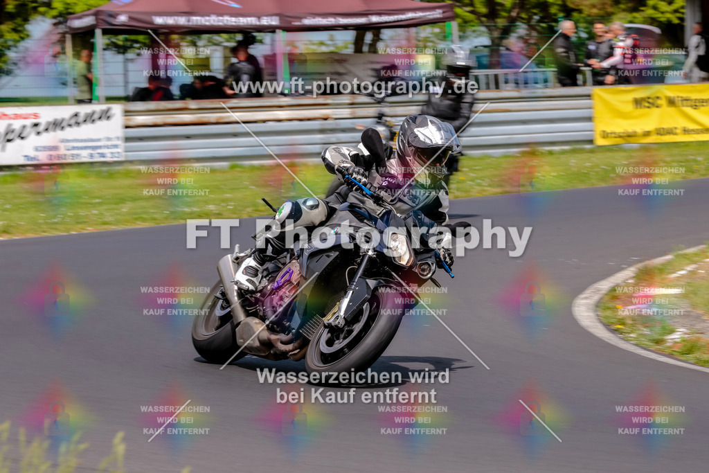 MotoTeamVBK-21003 | Hier findet Ihr Bilder von Touristenfahrten auf der Nürburgring Nordschleife oder von anderen Veranstaltungen die ich besucht habe. Viel Spass beim Durch Schauen 
