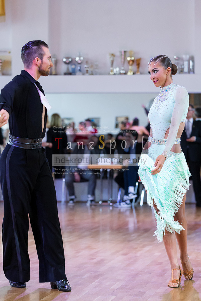 20240616_D-Cup-HGR-Latein_2894 | Tanzsportbilder, Standardtanz, Lateintanz, WDSF, DTV, LTVB, dancecomp, goc, hessen tanzt, blaues band der spree, walzer, tango, wiener walzer, slowfox, quickstepp, samba, rumba, cha-cha-cha, paso doble. jive, hd-kroft photography, turniertanzsport