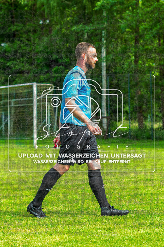 Kreisliga Herren HK - FG Fulde-Stellichte vs. SV Ciwan Walsrode | Max Pritzke (Schiedsrichter); Kreisliga Herren HK - FG Fulde-Stellichte vs. SV Ciwan Walsrode am 31.05.26 in Lehrdestadion, Stellichte - Realisiert mit Pictrs.com