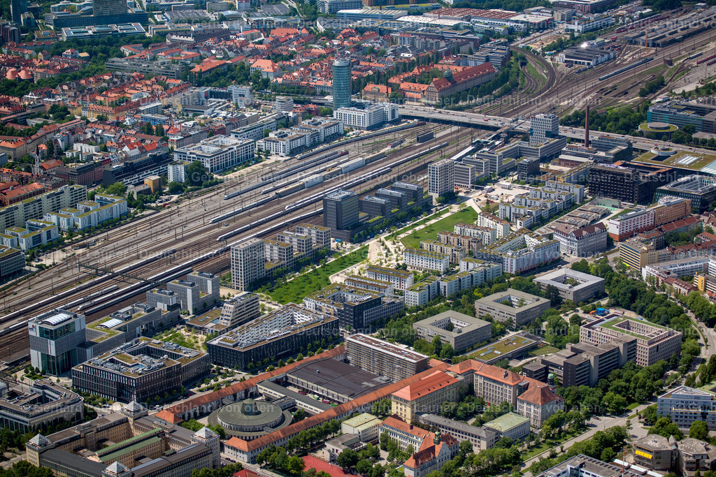 3804111 | moderne Gebäude an der Erika-Klaus-Mann-Strasse, München