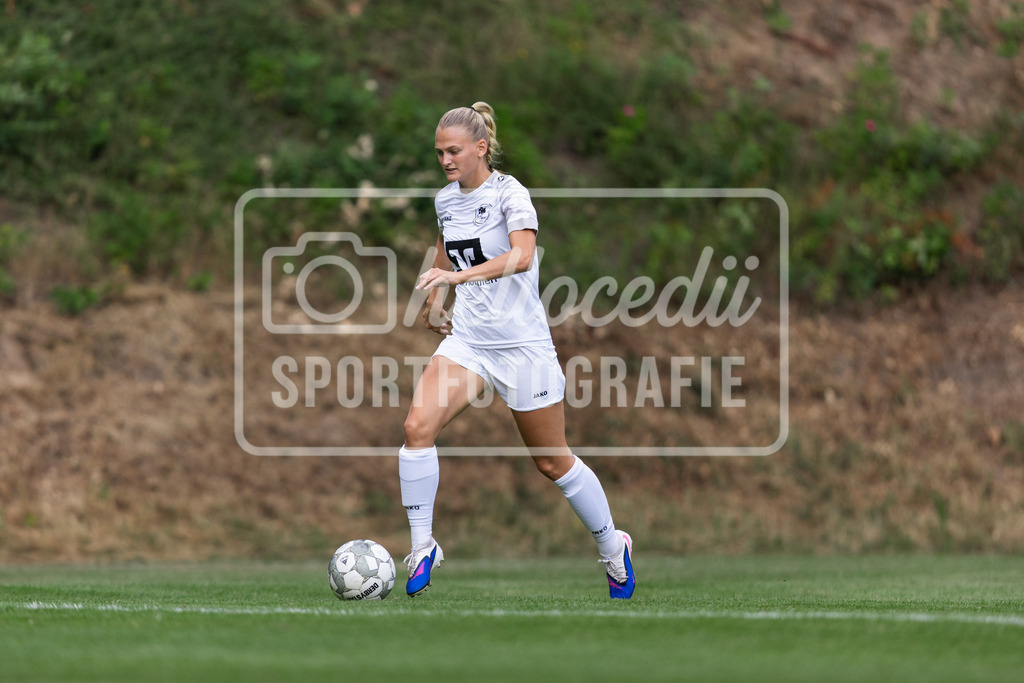 Fußball I Frauen I Testspiel I SpVg Aurich - DJK Arminia Ibbenbüren I 15404 | realhellocedii - Realisiert mit Pictrs.com