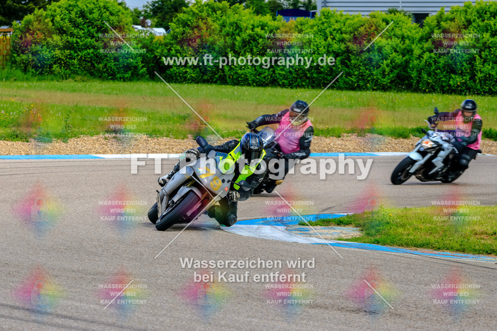 MotoTeam-9128 | Hier findet Ihr Bilder von Touristenfahrten auf der Nürburgring Nordschleife oder von anderen Veranstaltungen die ich besucht habe. Viel Spass beim Durch Schauen 