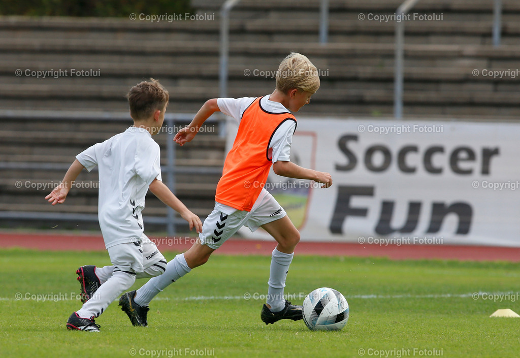 FUSBALLCAMPHERWIGDRECHSEL_11 | bilder, linz, photo, foto, fussball, sport, fotolui, bundesliga