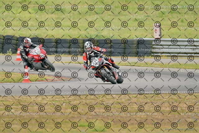 25bt05-0578 | markuskiefer.com - Realisiert mit Pictrs.com
