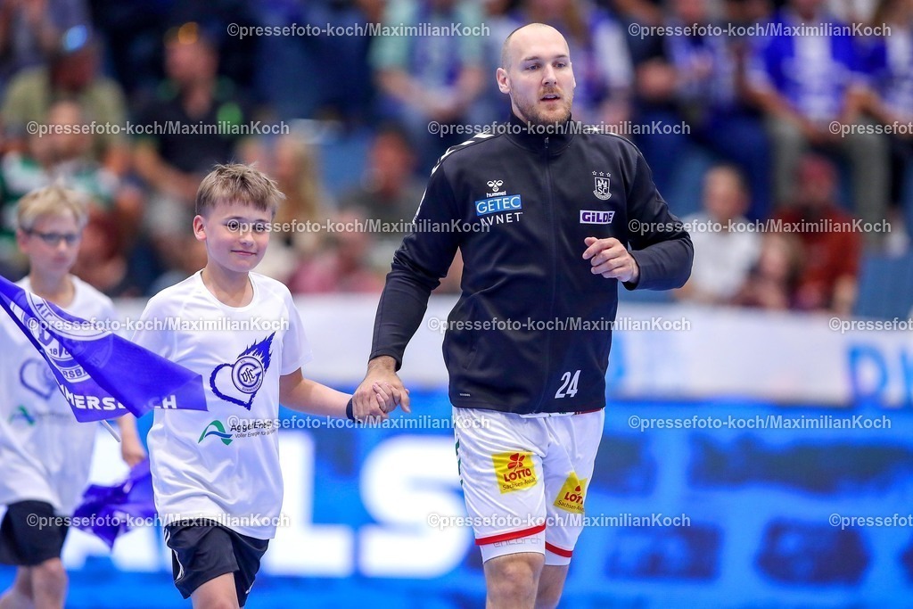 Gum15052501001 | 15.05.2025, Handball, HBL, VfL Gummersbach - SC Magdeburg, Schwalbe-Arena: Christian O Sullivan (Magdeburg #24) beim Einlaufen in die Halle