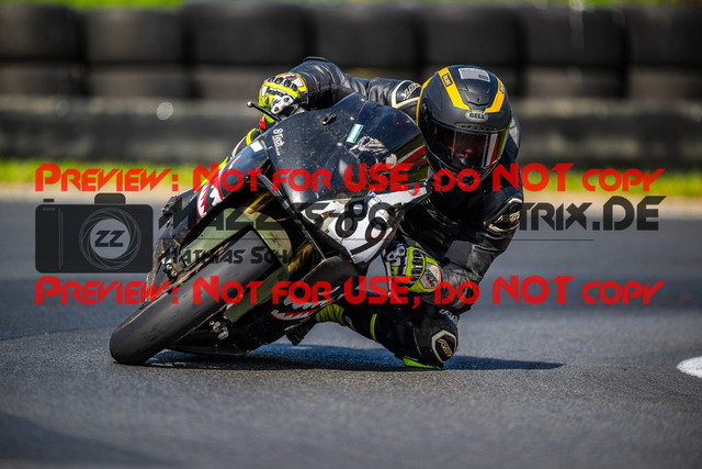 MaZZes_FotoMatrix_240430_6007705_2718 | Fotograf Mathias Schmid
Sportfotograf,
Eventfotograf,
Hochzeitsfotograf,
Portraitfotograf