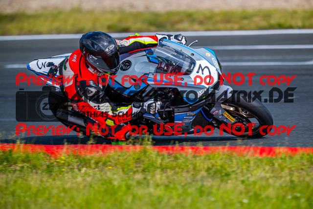 MaZZes_FotoMatrix_220522_9597 | Fotograf Mathias Schmid
Sportfotograf,
Eventfotograf,
Hochzeitsfotograf,
Portraitfotograf