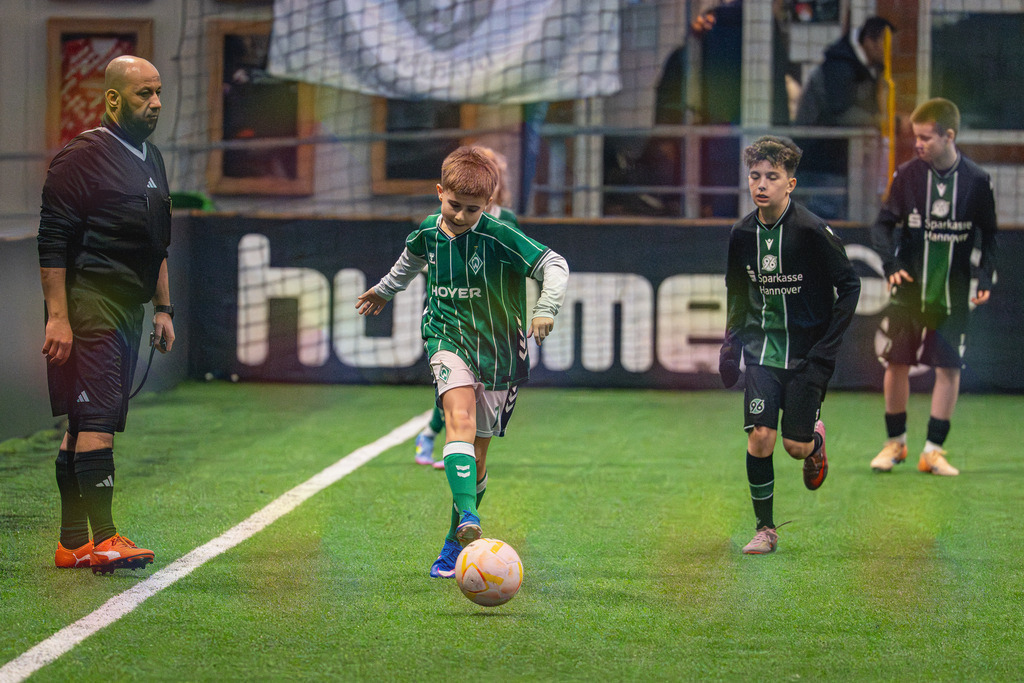 blr.pics-462 | Professionelle Fußball- und Sportfotografie. Spielbilder online ansehen und kaufen – Einzelbilder oder komplette Galerien in hoher Qualität. - Realisiert mit Pictrs.com