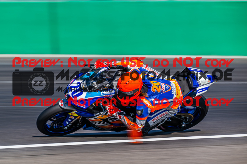 MaZZes_FotoMatrix_220507_95921 | Fotograf Mathias Schmid
Sportfotograf,
Eventfotograf,
Hochzeitsfotograf,
Portraitfotograf