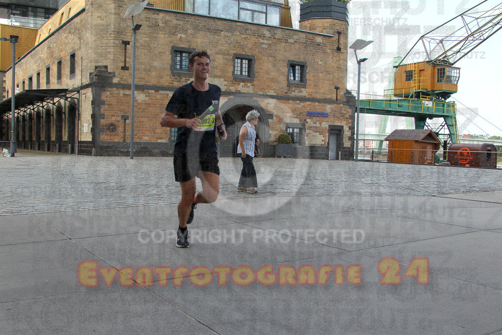250920_1508_EV4_8138 | Sportfotografie im Rhein-Sieg Kreis, Köln, Bonn, NRW, Rheinland Pfalz, Hessen, etc. Unser Tätigkeitsfeld umfasst den Laufsport vom Volkslauf über den Marathon, Duathlon, Triathon bis zum Ultralauf wie Kölnpfad Ultra oder Schindertrail.