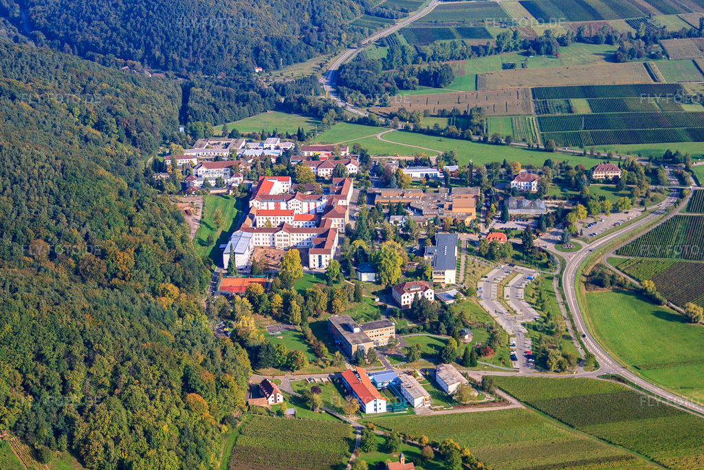 Luftbild: Psyschatrische Landesklinik in Klingenmünster im Bundesland Rheinland-Pfalz in Deutschland. Foto: IMG_45423.jpg vom 24.09.2011 durch Werner Riehm/FLY-FOTO.de