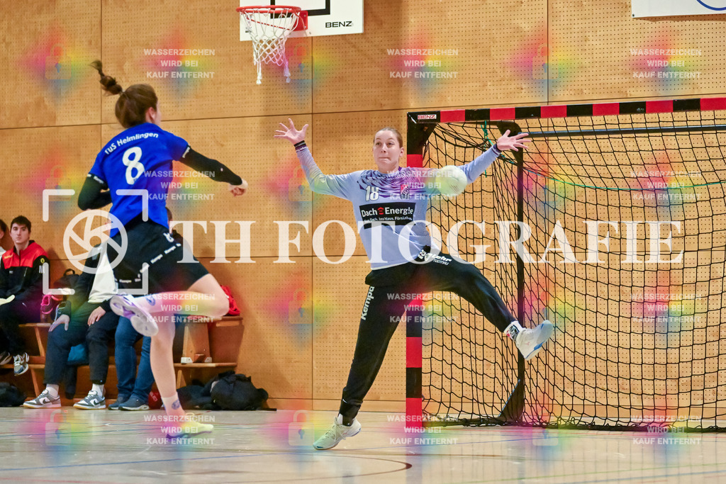 GER, SG Maulburg/Steinen - TuS Helmlingen, Frauen-Handball, Oberliga Suedbaden, 19. Spieltag, Saison 2024/2025, 23.03.2025 | Marion Glattfelder (TuS Helmlingen, #8), Zoe Zscherper (SG Maulburg/Steinen, #18)GER, SG Maulburg/Steinen - TuS Helmlingen, Frauen-Handball, Oberliga Suedbaden, 19. Spieltag, Saison 2024/2025, 23.03.2025Foto: TH Fotografie/Thomas Hess