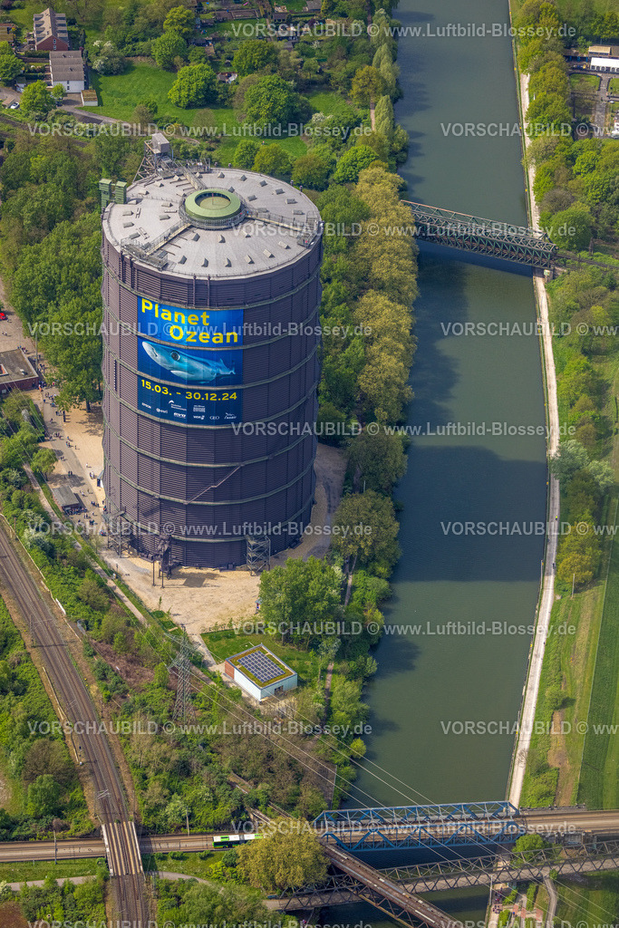 Oberhausen240401406 | Luftbild, Gasometer mit der Ausstellung Planet Ozean im Westfield Centro Einkaufszentrum am Rhein-Herne-Kanal, Borbeck, Oberhausen, Ruhrgebiet, Nordrhein-Westfalen, Deutschland