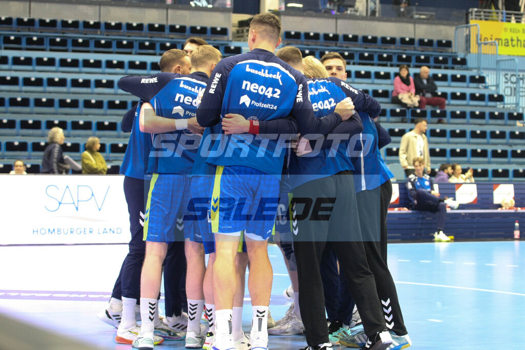 VfL Gummersbach Saison 25/26 - © Sportfoto-Sale (MK) | Einschwörung vor dem Spiel - VfL Gummersbach Saison 25/26 - © Sportfoto-Sale (MK) - Realisiert mit Pictrs.com