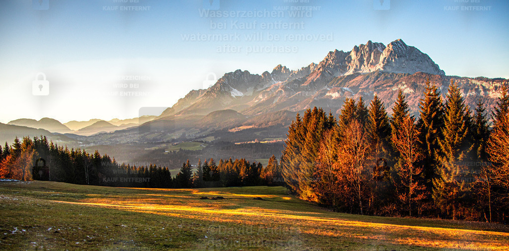 Sonnenuntergang am Wilden Kaiser | Late evenings in the mountains are quiet and with smooth light and without tourists - mountain panorama wilder kaiser - Realisiert mit Pictrs.com