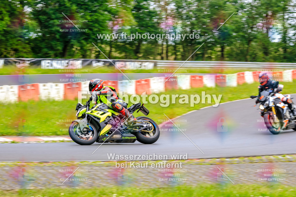 VBK-7804 | Hier findet Ihr Bilder von Touristenfahrten auf der Nürburgring Nordschleife oder von anderen Veranstaltungen die ich besucht habe. Viel Spass beim Durch Schauen 