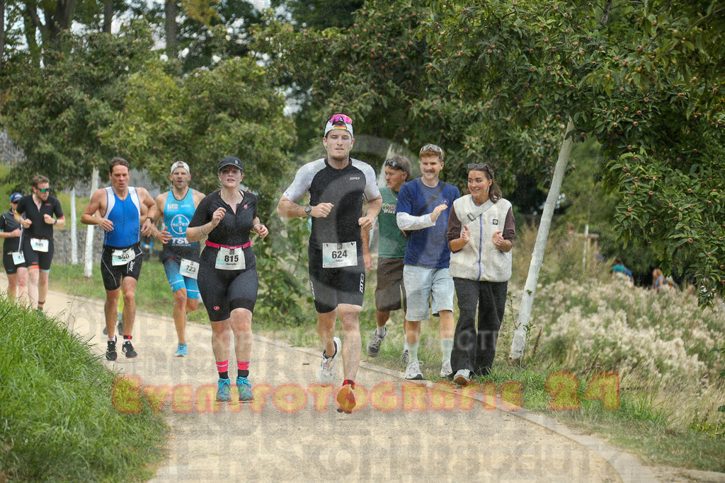 250824_1419_EX1_5820 | Sportfotografie im Rhein-Sieg Kreis, Köln, Bonn, NRW, Rheinland Pfalz, Hessen, etc. Unser Tätigkeitsfeld umfasst den Laufsport vom Volkslauf über den Marathon, Duathlon, Triathon bis zum Ultralauf wie Kölnpfad Ultra oder Schindertrail.