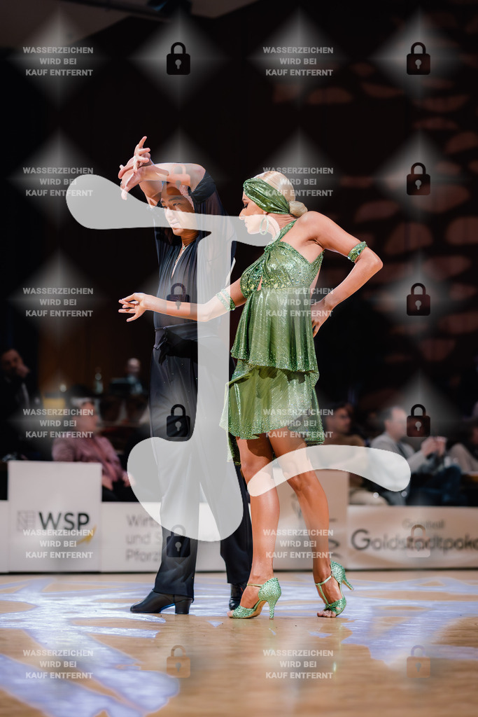 Goldstadtpokal 2025 - WDSF World Open Latin 3rd (2) Winson Tam _ Anastasia Novikova (Hong Kong)-2025-01-25-7907 | Webshop for digital downloads and prints of dance sport, event & show photographer Julian Link - Realisiert mit Pictrs.com