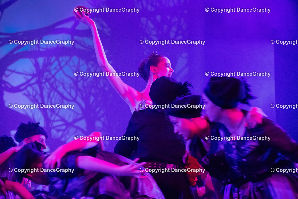 GPHY2822 | DanceGraphy - Realisiert mit Pictrs.com