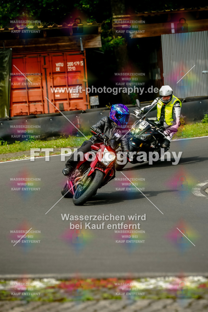 VBK-4525 | Hier findet Ihr Bilder von Touristenfahrten auf der Nürburgring Nordschleife oder von anderen Veranstaltungen die ich besucht habe. Viel Spass beim Durch Schauen 