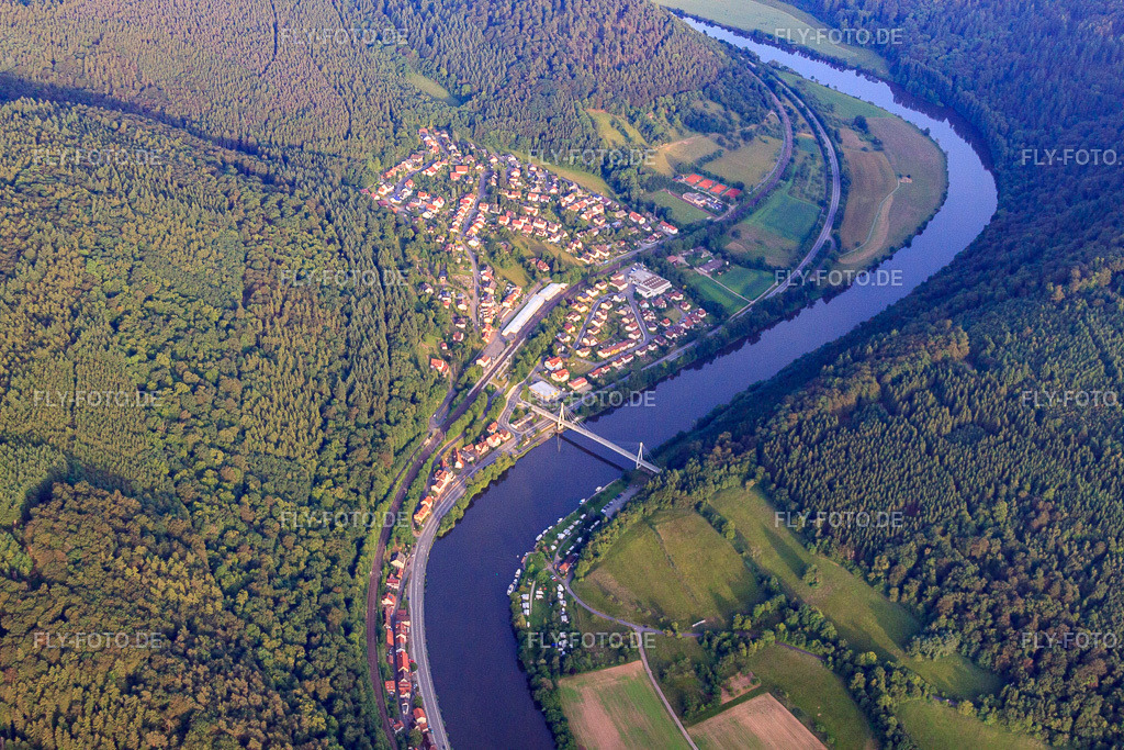 Neckarbrücke | Luftbild: Neckarbrücke in Neckargerach im Bundesland Baden-Württemberg in Deutschland. Foto: IMG_66339.jpg vom 30.05.2014 durch Werner Riehm/FLY-FOTO.de - Realisiert mit Pictrs.com