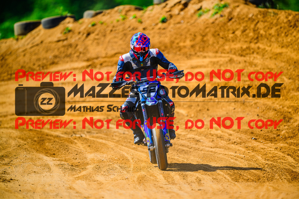 MaZZes_FotoMatrix_240511_6007705_1642 | S4