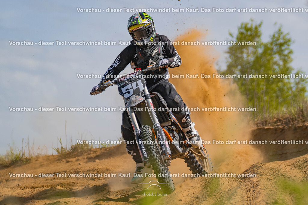 05_03_Schwedt-9326 | Sportfotografin aus Berlin-Brandenburg mit Fokus auf Motocross. Ich halte deine sportliche Leistung und echte Emotionen auf und neben der Strecke professionell fest. Entdecke die Fotos von deinem Rennen und bestelle sie direkt hier im Shop.