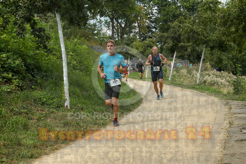 250824_1417_EX1_5662 | Sportfotografie im Rhein-Sieg Kreis, Köln, Bonn, NRW, Rheinland Pfalz, Hessen, etc. Unser Tätigkeitsfeld umfasst den Laufsport vom Volkslauf über den Marathon, Duathlon, Triathon bis zum Ultralauf wie Kölnpfad Ultra oder Schindertrail.