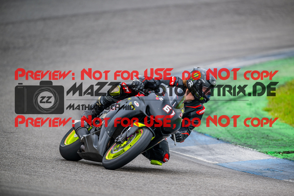 MaZZes_FotoMatrix_240702_6007705_0541 | WEISS