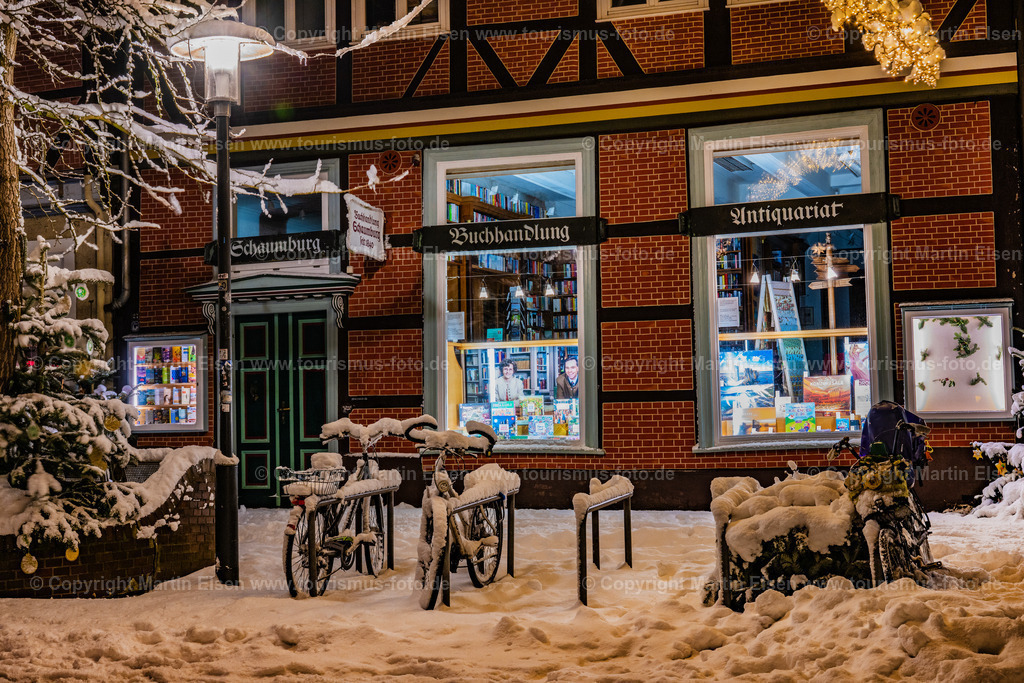 Stade Kleine Schiedestraße Buchhandlung Schaumburg Altstadt Winter Schnee_ELS_2623030126 | Fotos aus den Touristenorten aus Norddeutschland. - Realisiert mit Pictrs.com