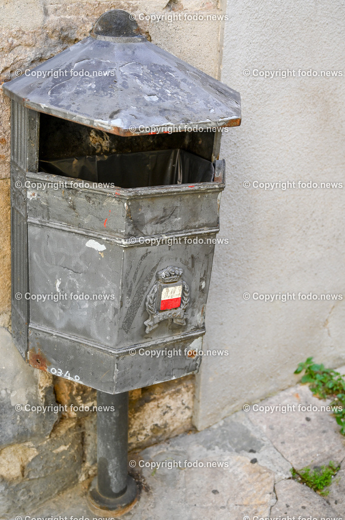 Italien_ Toscana_ Lucca_ 29.05.2024-36 | 29.05.2024, Italien, ITA, Toskana, Lucca im Bild Stadtansichten, Gebäude, Architektur, Touristen, Historisch, Souvenier, 


Lucca ist die Hauptstadt der Provinz Lucca in der Toskana. Sie liegt im Tal des Flusses Serchio etwa 20 km nordöstlich von Pisa und 20 km östlich der toskanischen Küste
Quelle: Wikipedia
