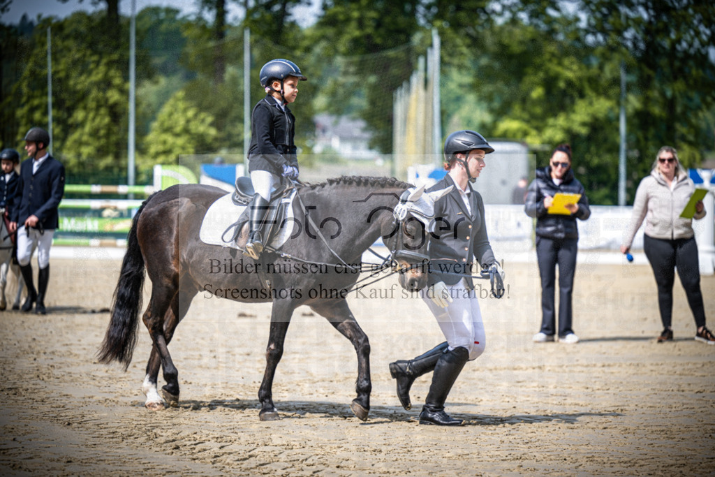 DOS_0133 | Reitturnier Venne - Realisiert mit Pictrs.com
